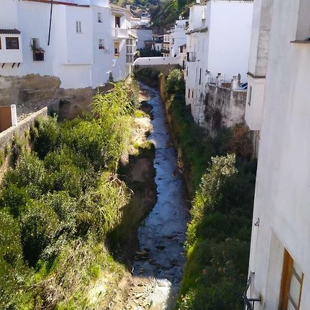 Apartamento Con Vistas Al Rio Daire Setenil De Las Bodegas Dış mekan fotoğraf